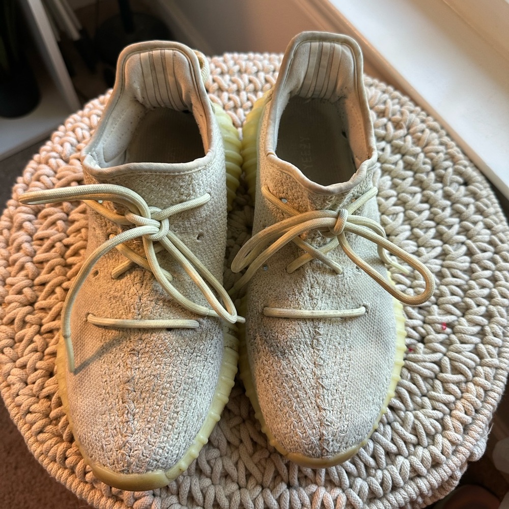 yeezy butters 🧈